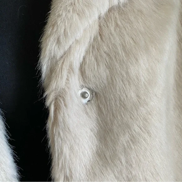A New Day Faux Fur Coat. Cream. XS - Picture 3 of 7